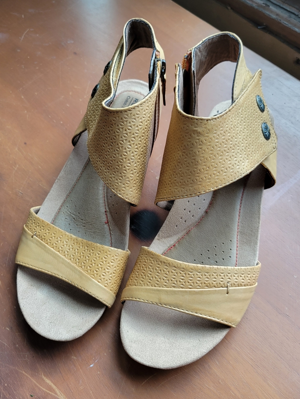 Rockport Gladiator Tan Wedge Sandal Women's 9.5 Comfort Boho Western